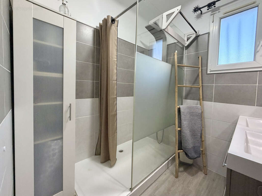 Maison T5 avec T3 indépendant à Toulon Ouest - photo 9