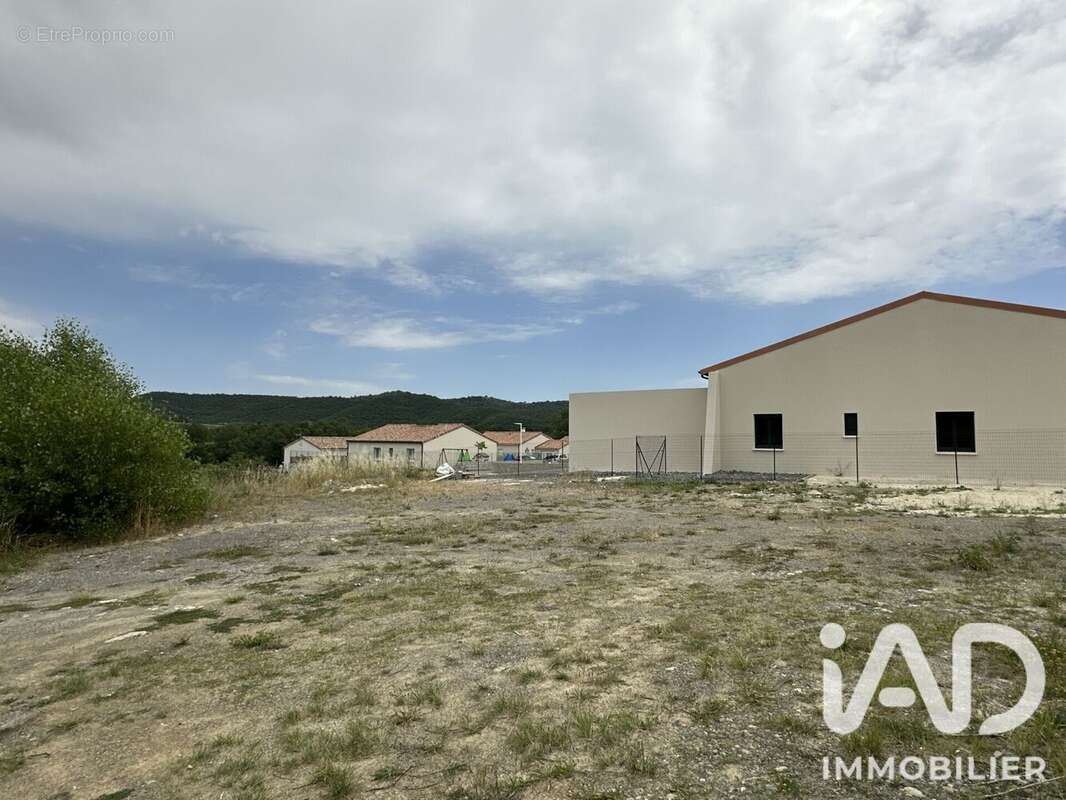 Terrain 563 m² à Lavilledieu  - photo 2