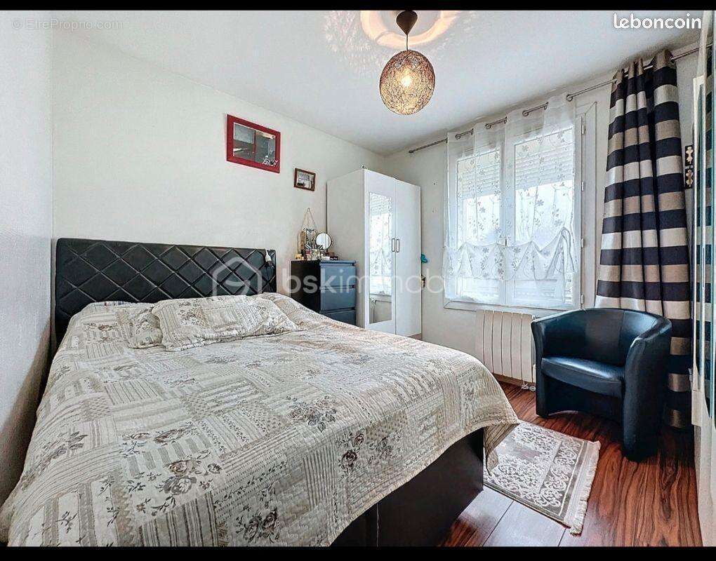 Appartement à SAINTE-GENEVIEVE-DES-BOIS