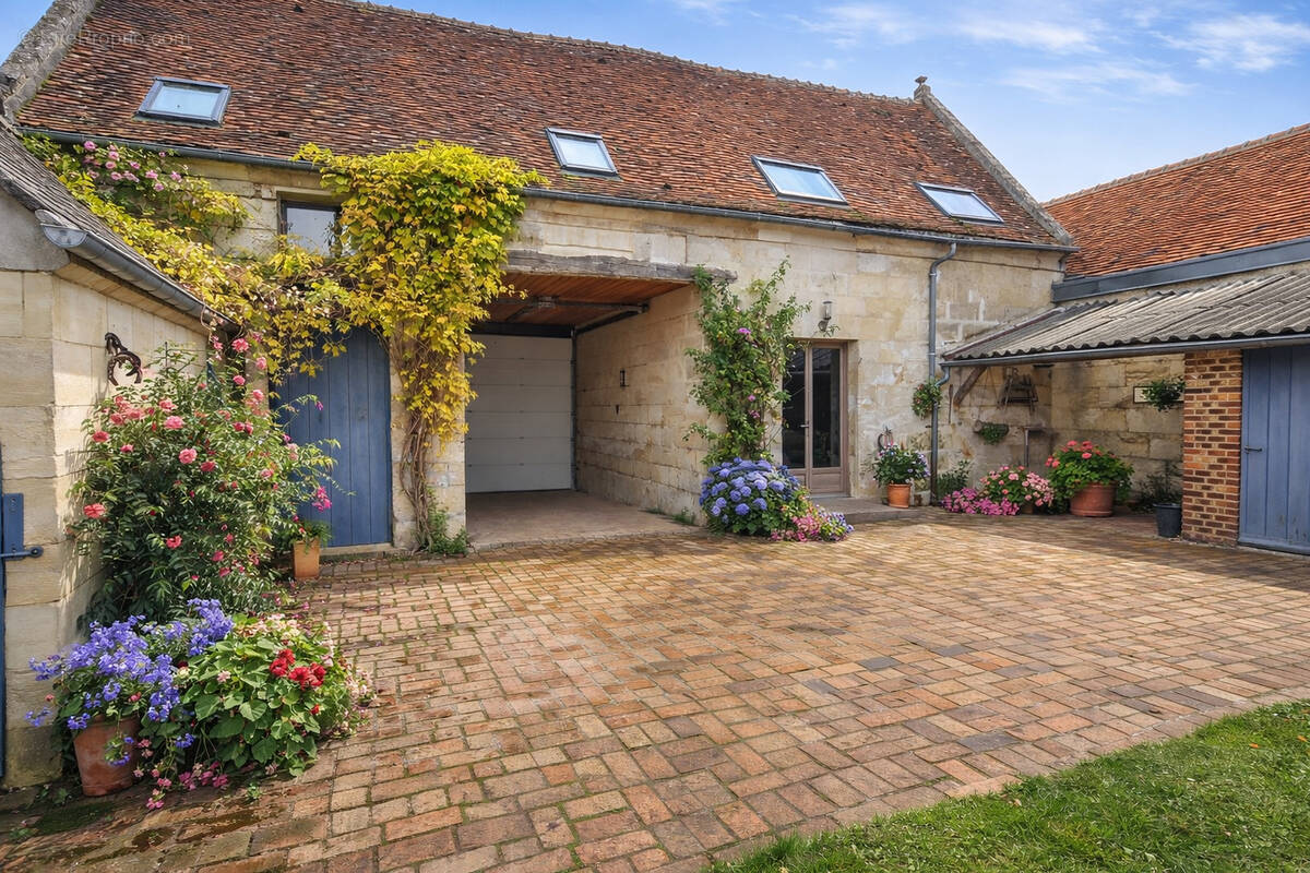 Maison à RESSONS-SUR-MATZ