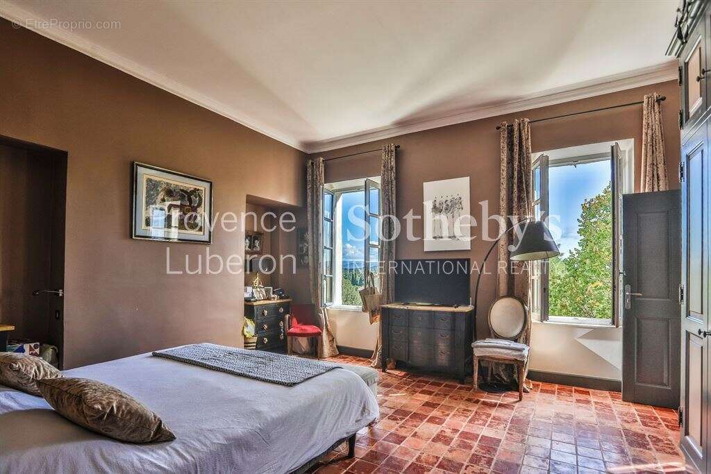 Maison à LORIOL-DU-COMTAT