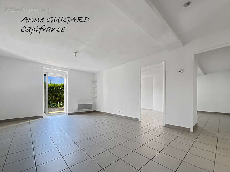 Appartement à SERRIERES-EN-CHAUTAGNE