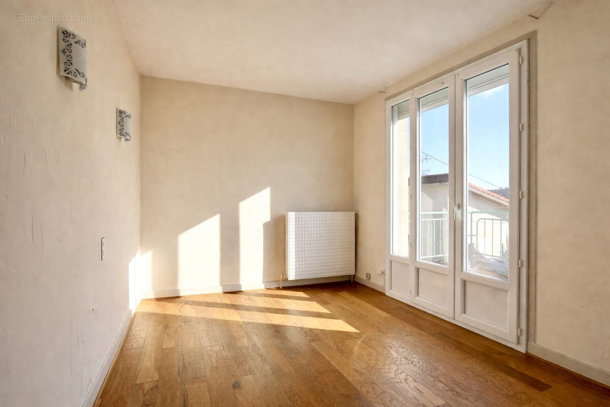 Maison à CEYRAT