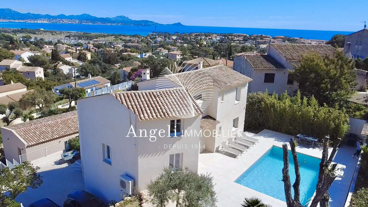 Maison à FREJUS