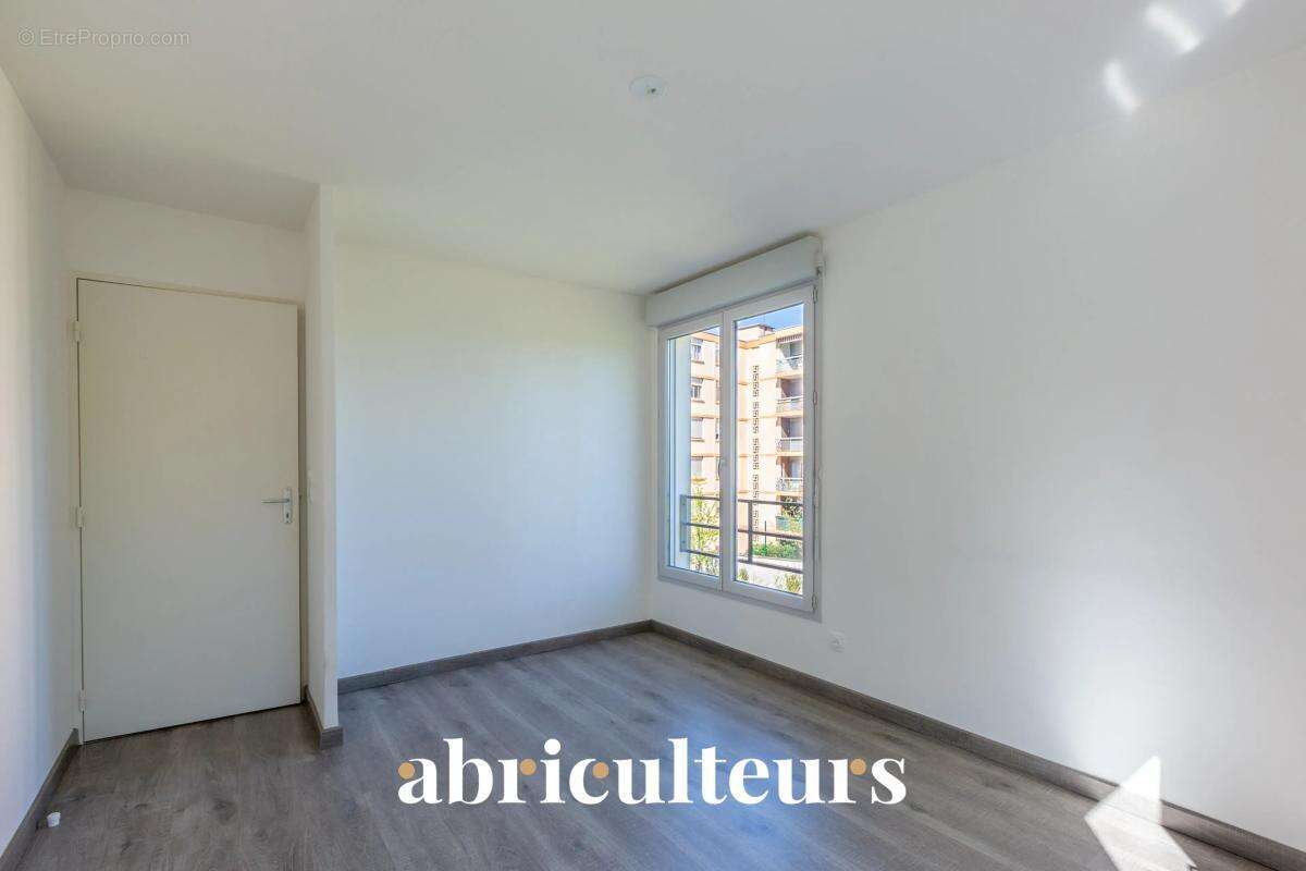 Superbe appartement 4 pièces de 85 m² avec grand balcon, box fermé et prestations modernes – Vénissieux Paul Bert - photo 12
