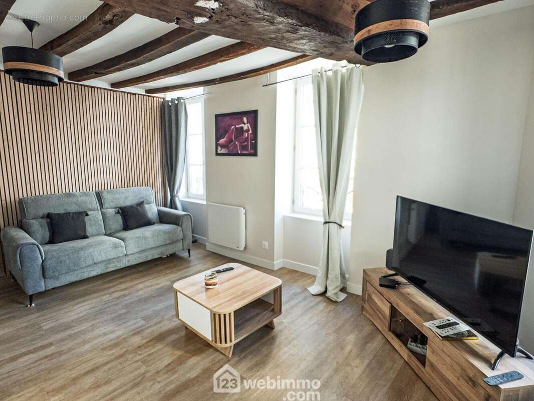 ...appartement de 39m². - Appartement à LAVAL