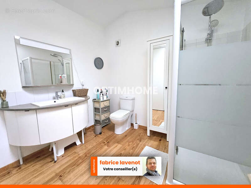 Appartement à GOND-PONTOUVRE