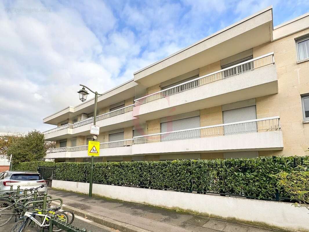 Appartement à BOURG-LA-REINE