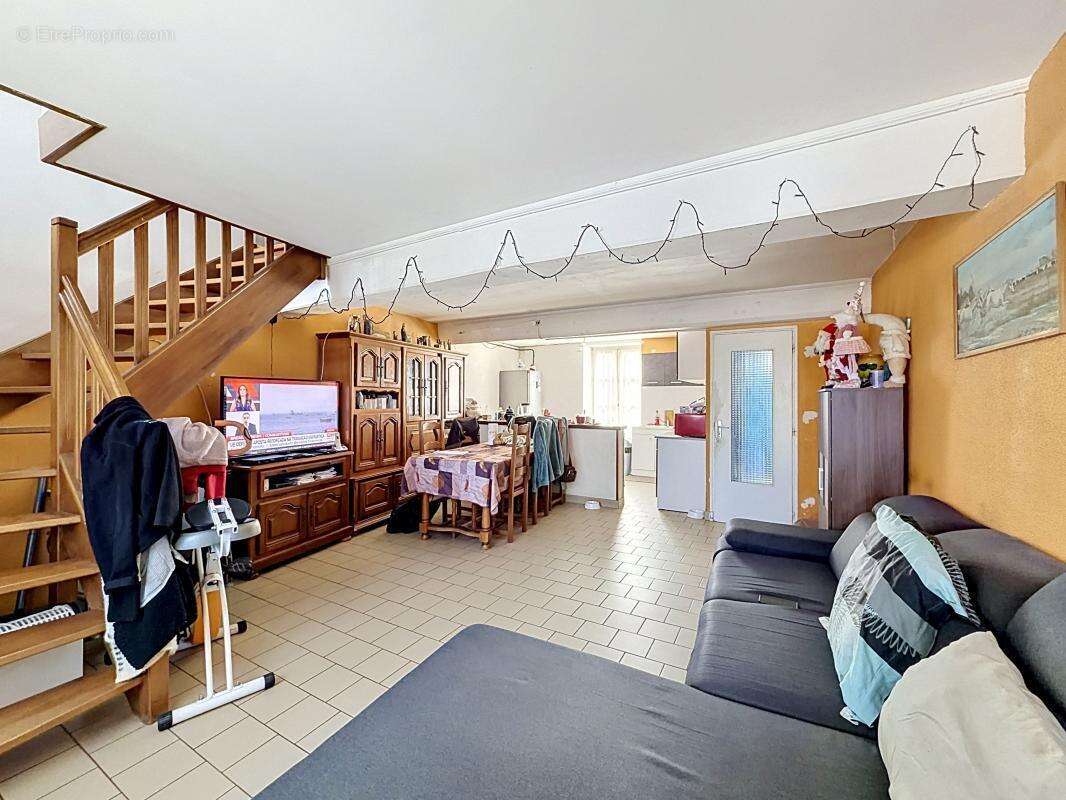 Appartement à TERNAY