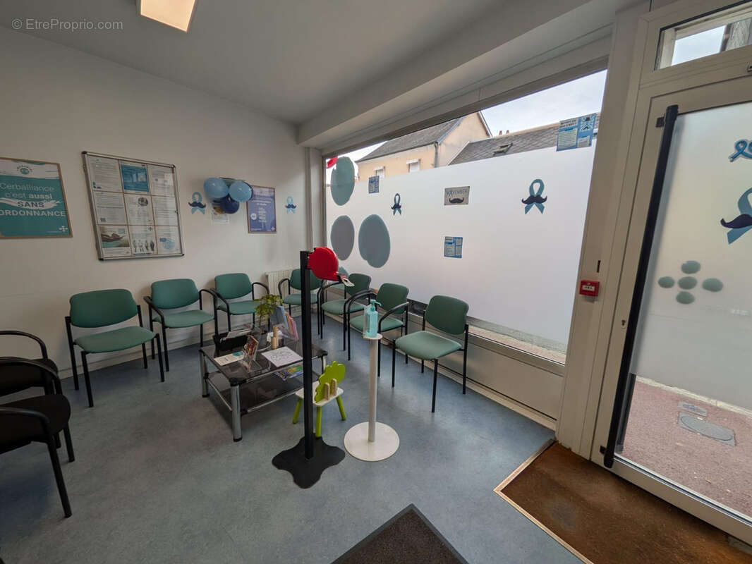 Commerce à CONCHES-EN-OUCHE