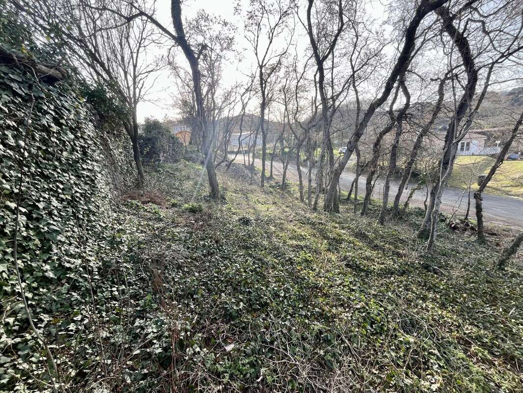 Terrain à CLERMONT-FERRAND