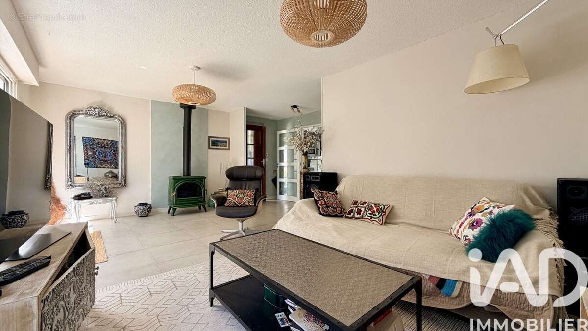 Photo 4 - Maison à PEYRESTORTES