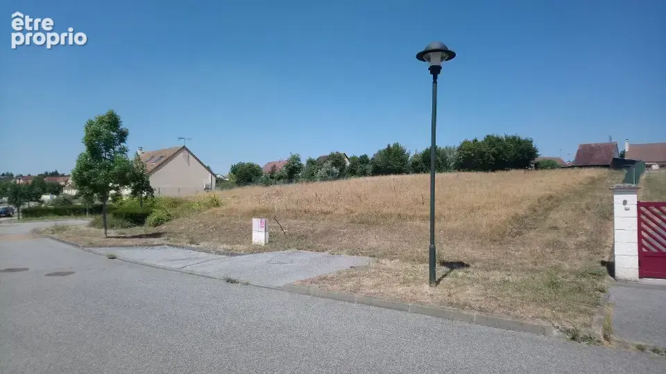 Terrain à THIRON-GARDAIS