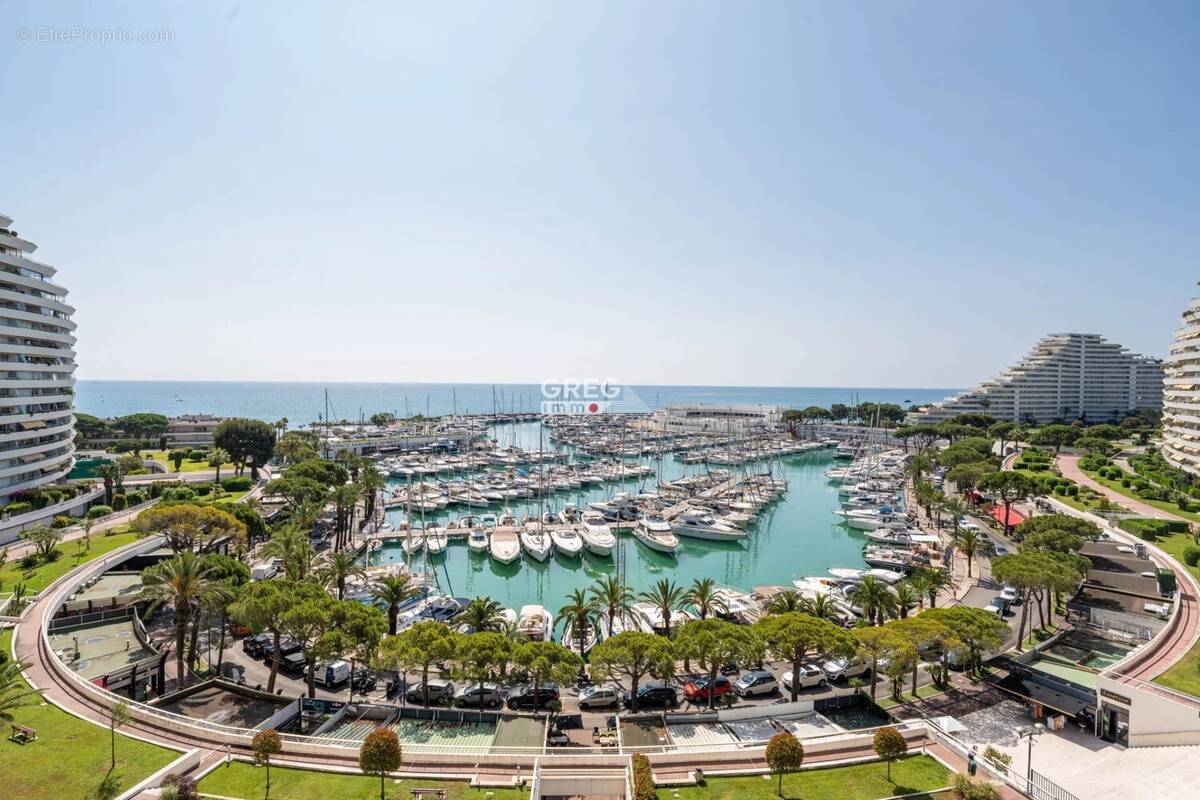 Appartement à VILLENEUVE-LOUBET