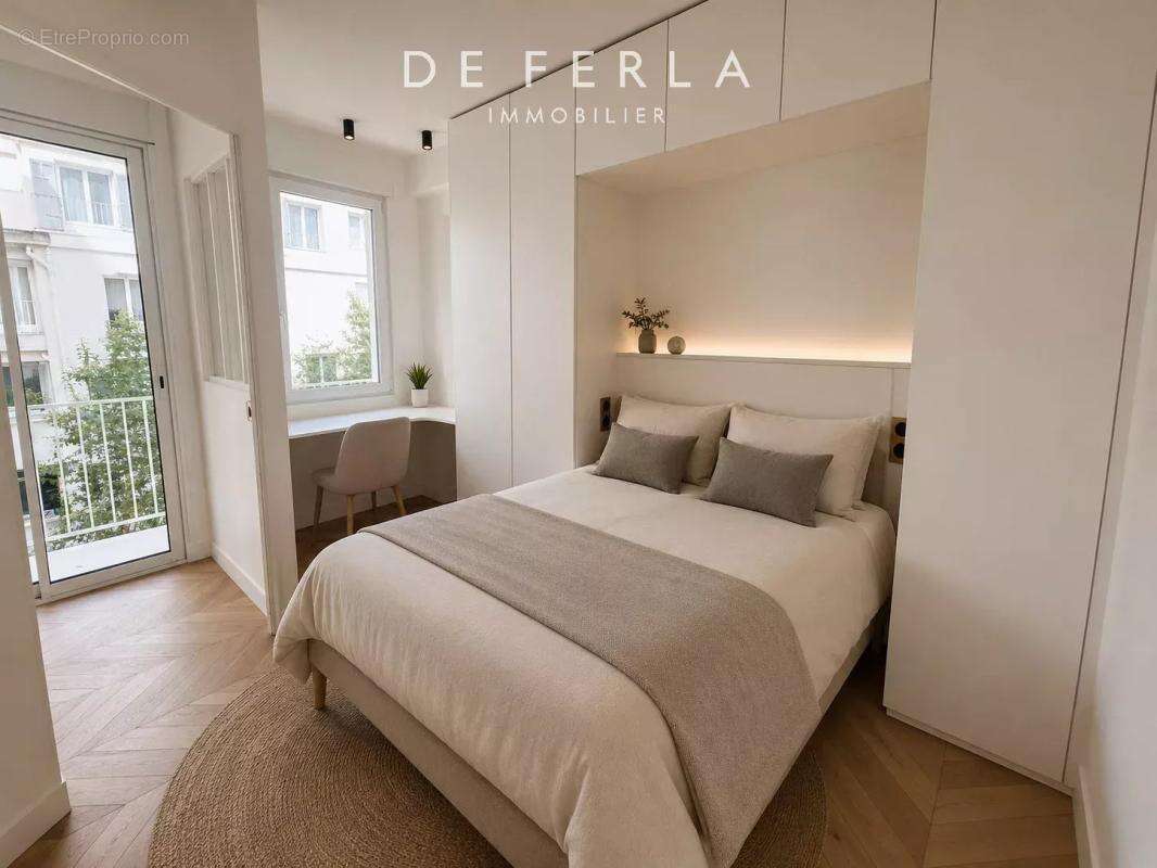 Appartement à PARIS-7E