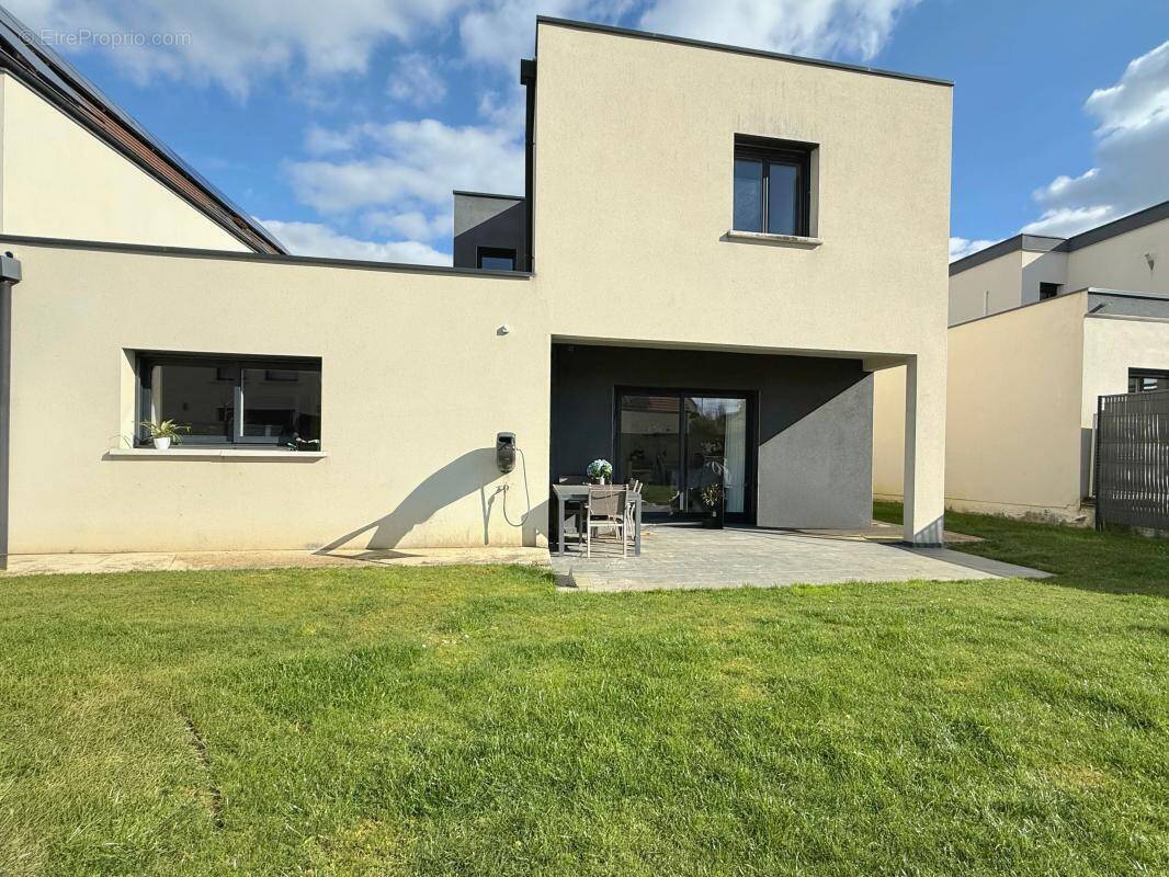 Maison à NEUILLY-LES-DIJON