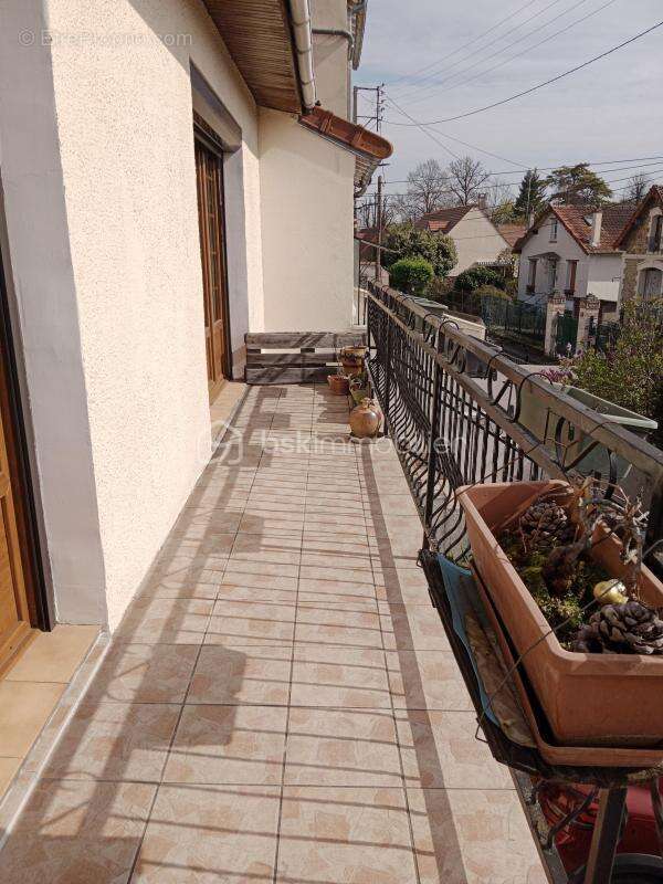 Maison à CROSNE