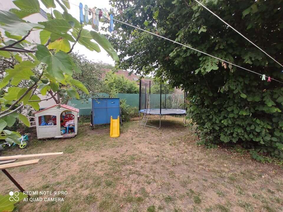 Maison à VIGNEUX-SUR-SEINE