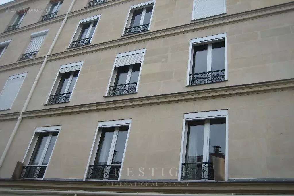 Paris 16ième, 4  pièces, caves et parking - photo 12