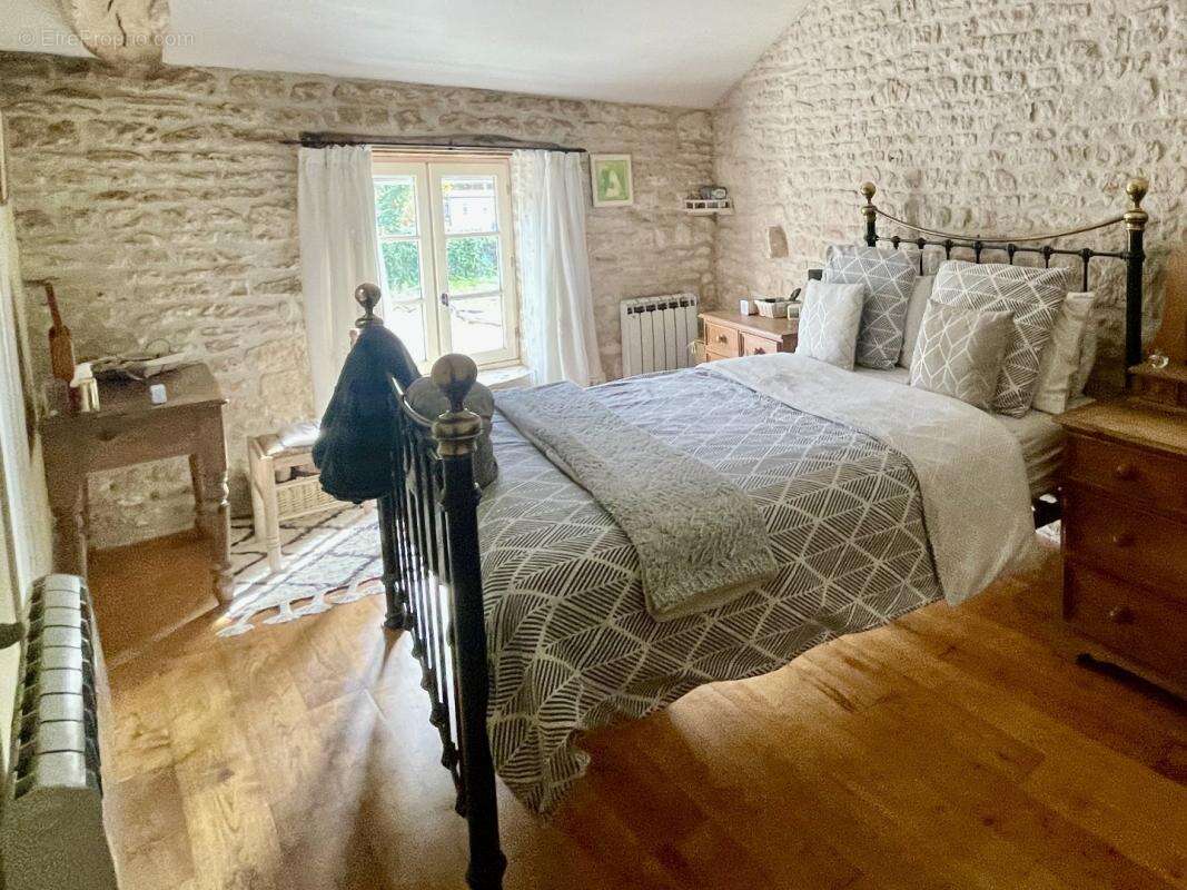 Maison à BRESDON
