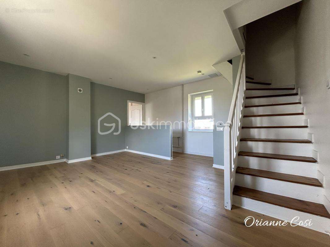 Maison familiale rénovée de 175 m² – 5 chambres – Terrain 904 m² - photo 10