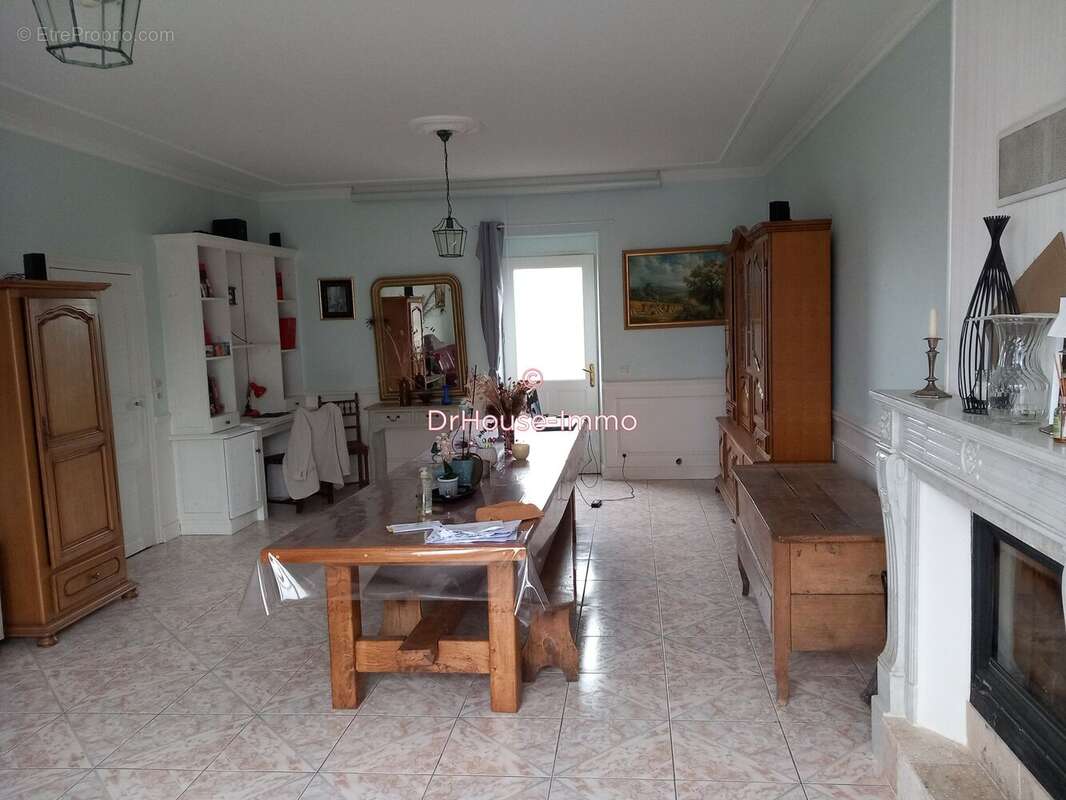 Maison 150 m² à Coulonges  - photo 11