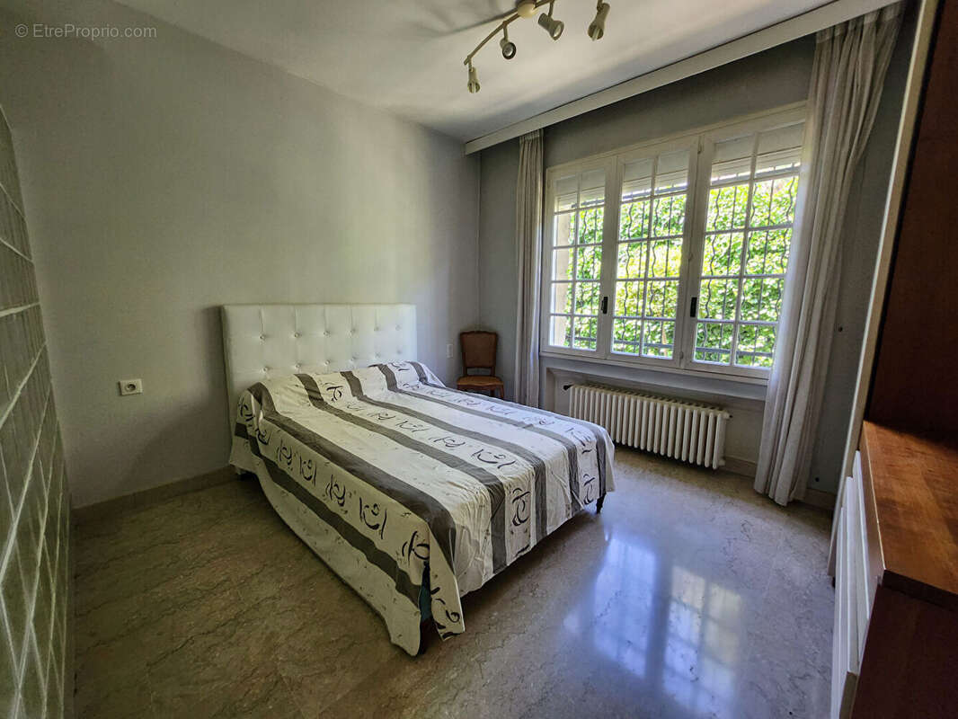 Maison 170m² à saint-saturnin-lès-avignon - photo 11