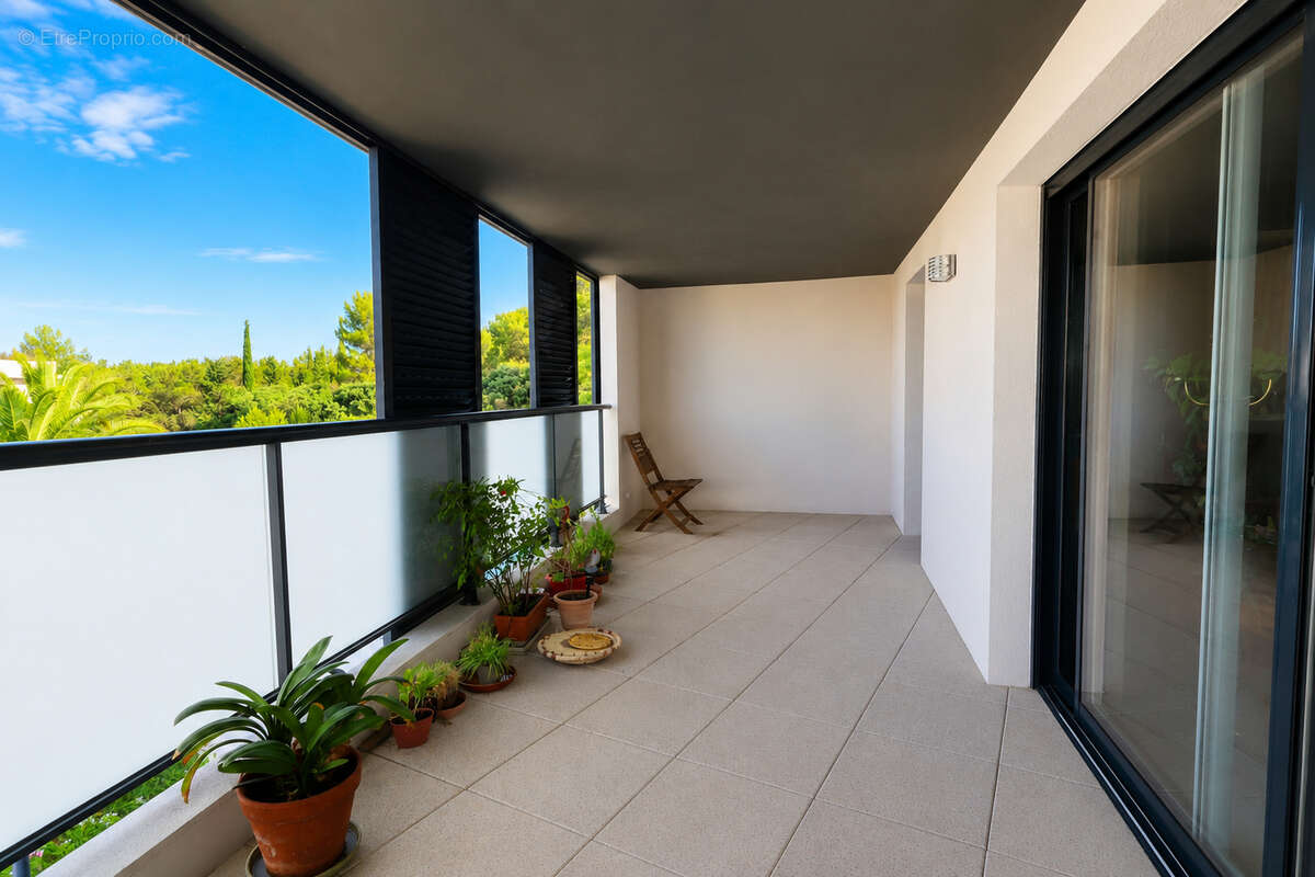 Appartement à LE CRES