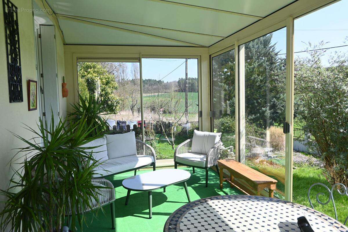 Maison à AZAY-LE-RIDEAU