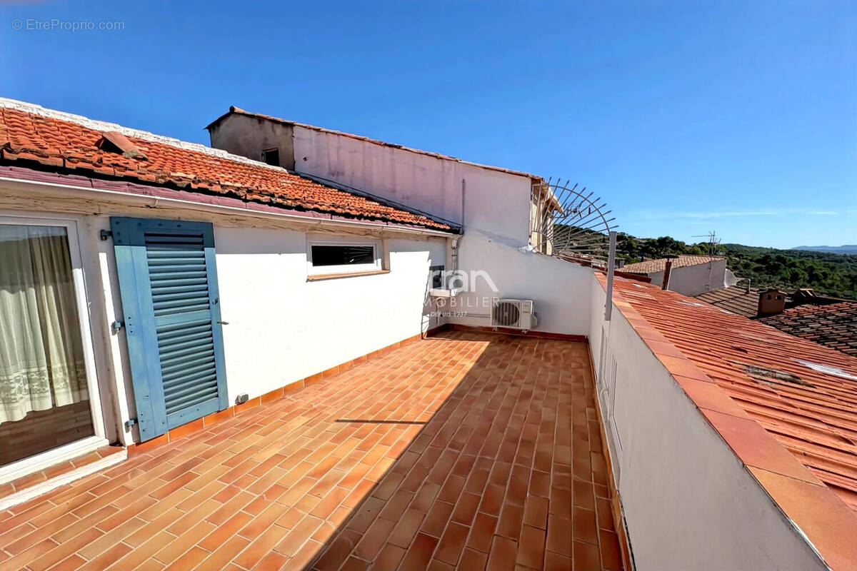 Appartement à CLAVIERS