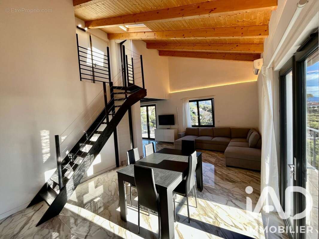 Appartement 160 m² à Roquebrune-Cap-Martin  - photo 7