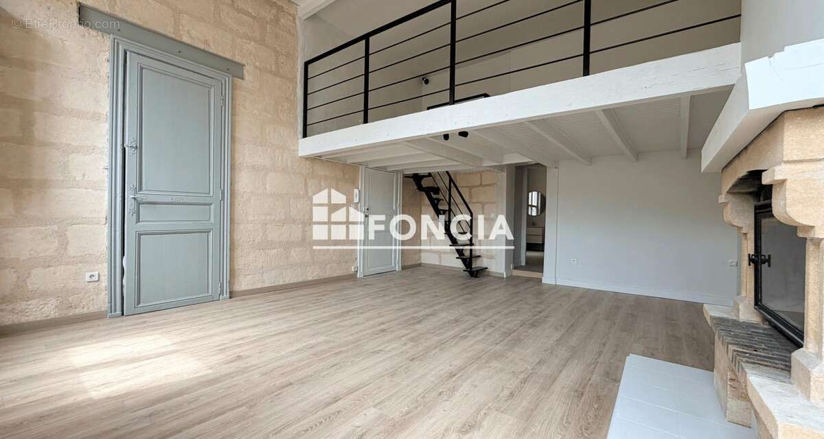 Appartement à BORDEAUX