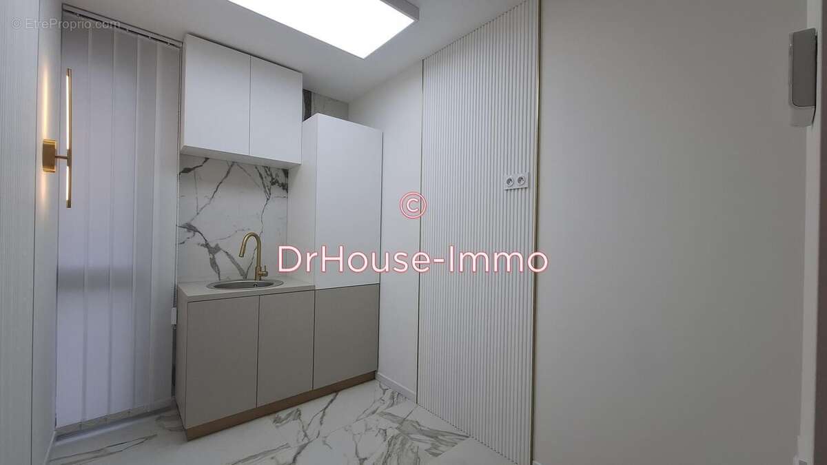 Commerce à OLLIOULES