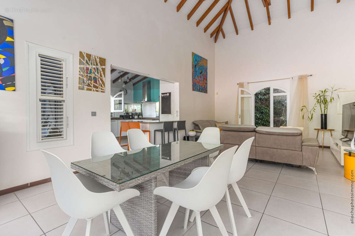 Maison à CASE-PILOTE