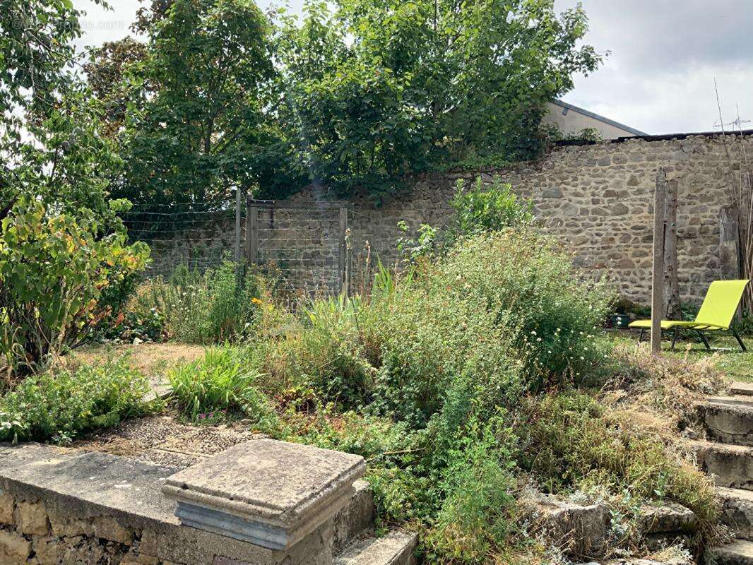 Maison à CHENERAILLES