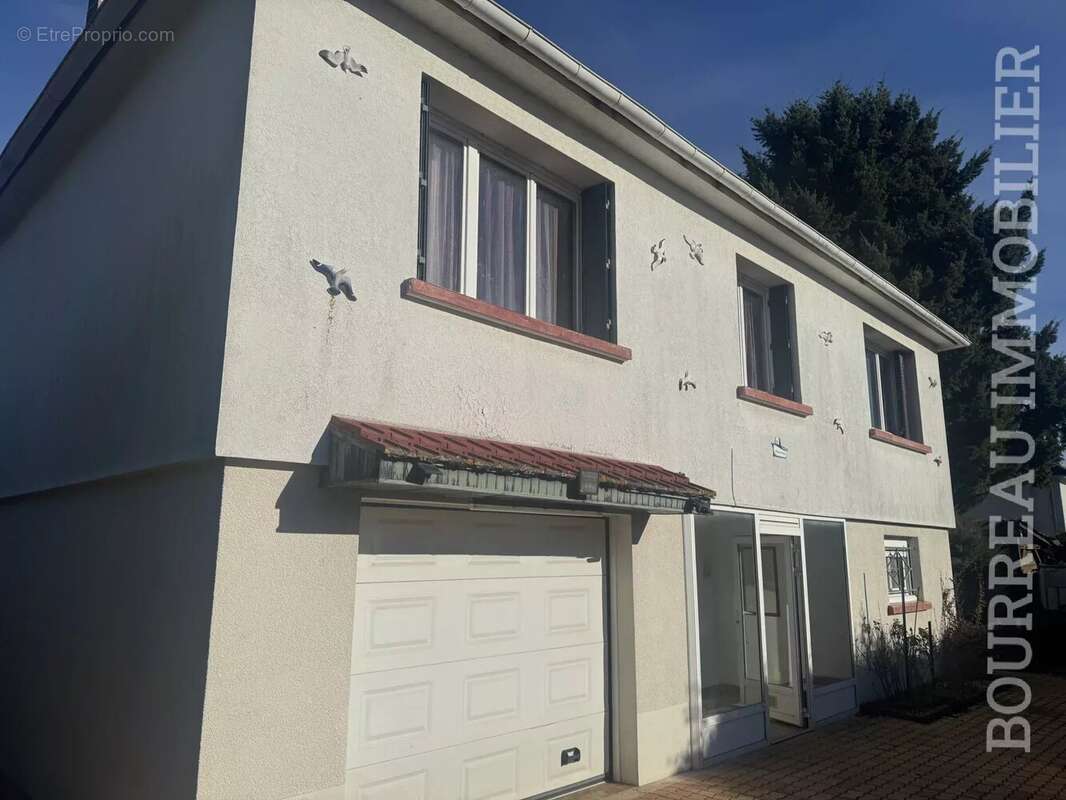 Maison à CHAMVRES