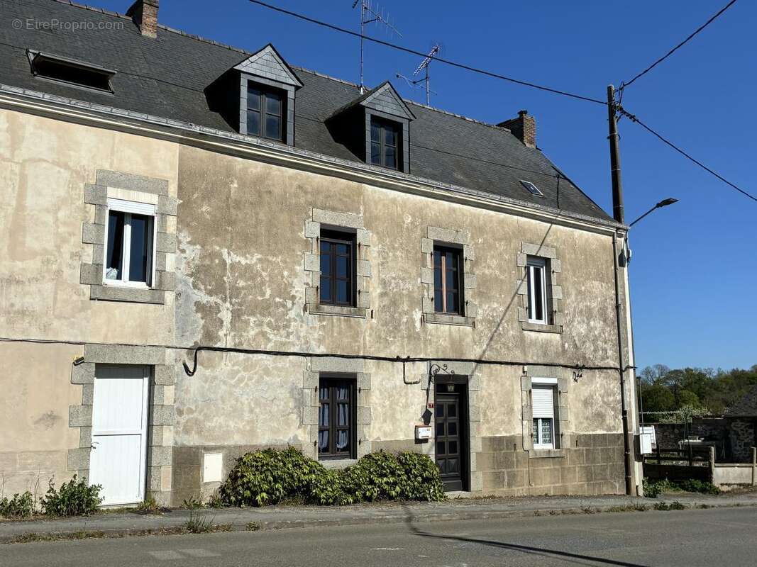 Maison à LOUVERNE