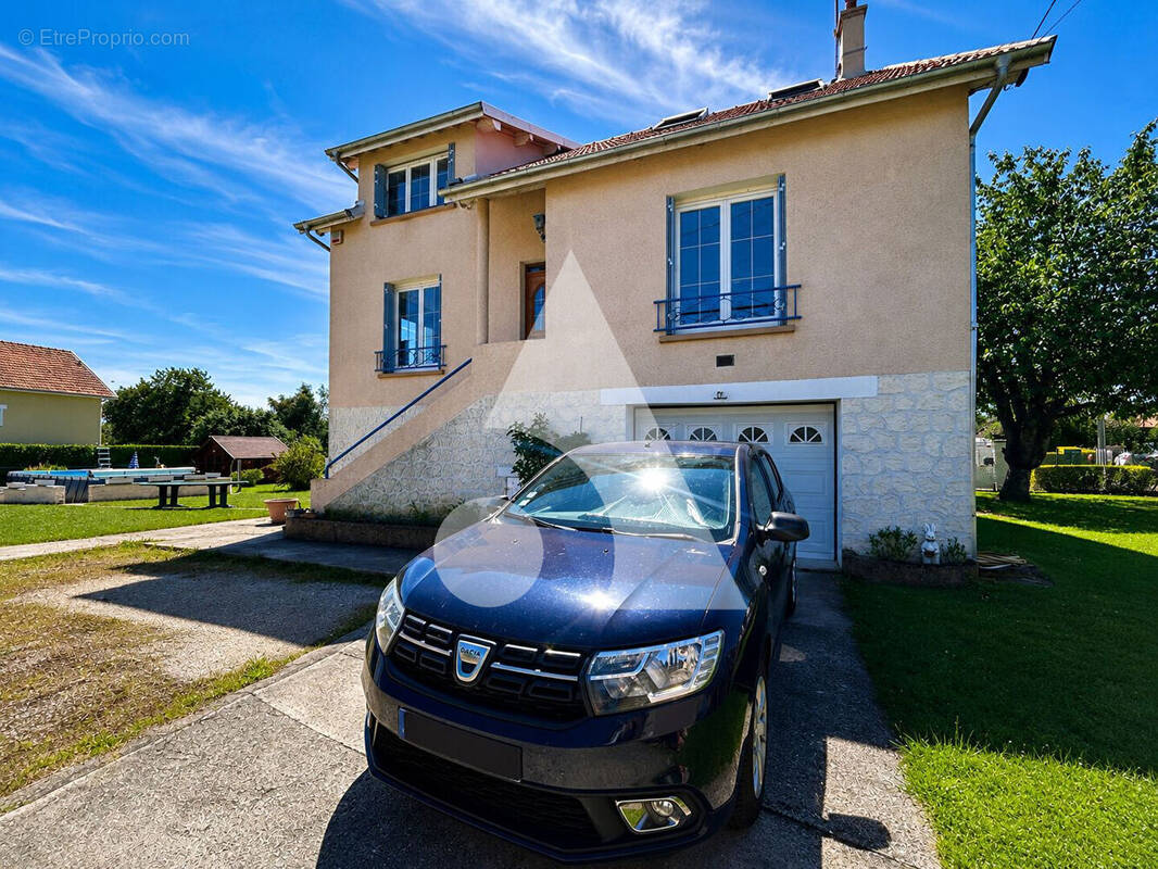 Maison à CHOISY-EN-BRIE