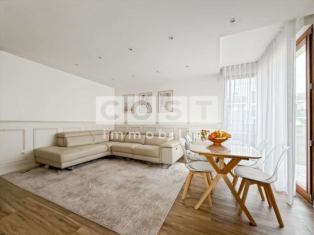 Appartement à GENNEVILLIERS