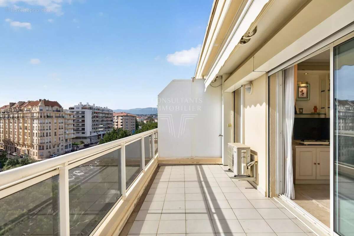 Appartement à CANNES