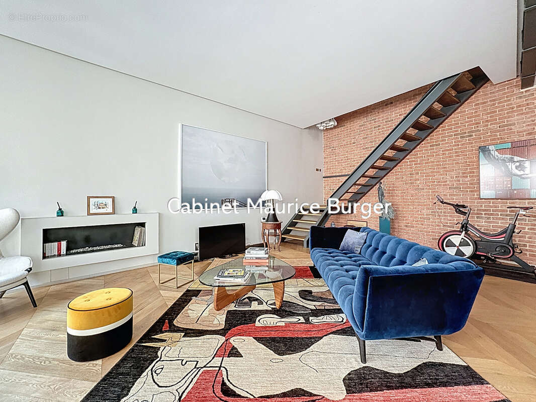 Appartement à PARIS-2E