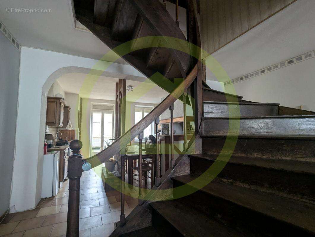 Maison à VERDUN-SUR-LE-DOUBS