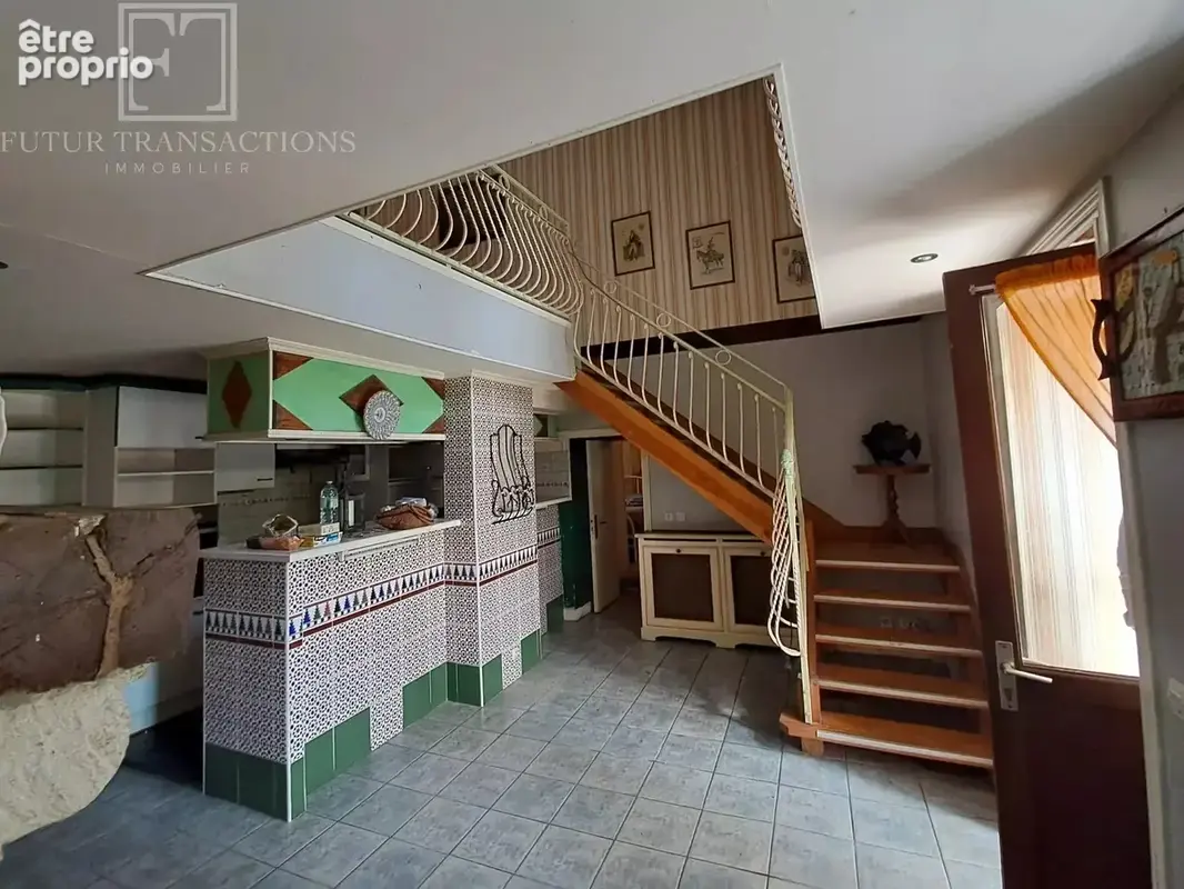 Maison et grange sur 8438 m² - photo 7