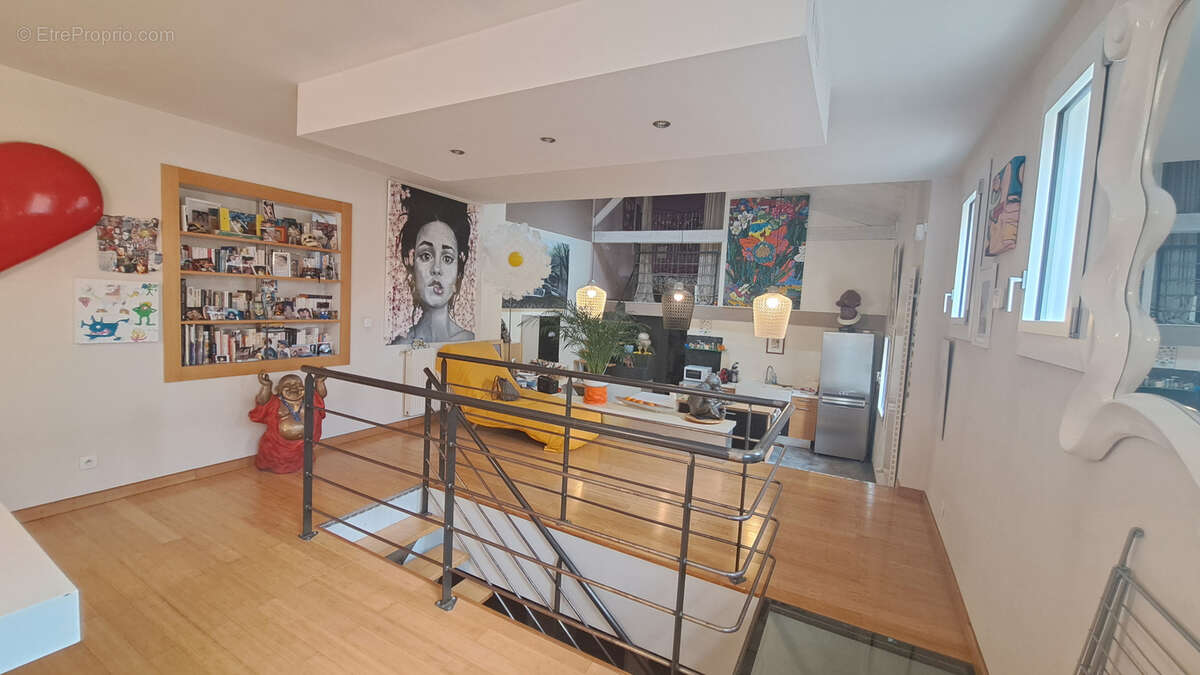 Appartement à BOURG-DE-PEAGE