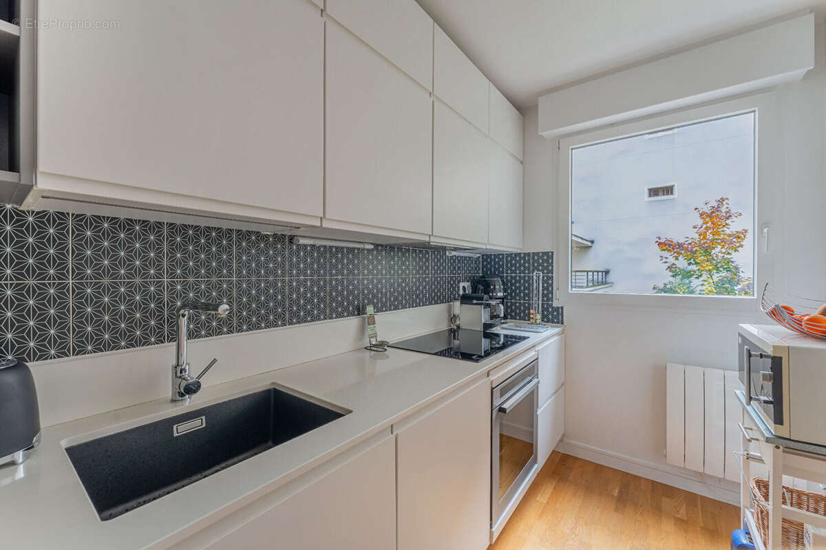 Appartement à PARIS-15E