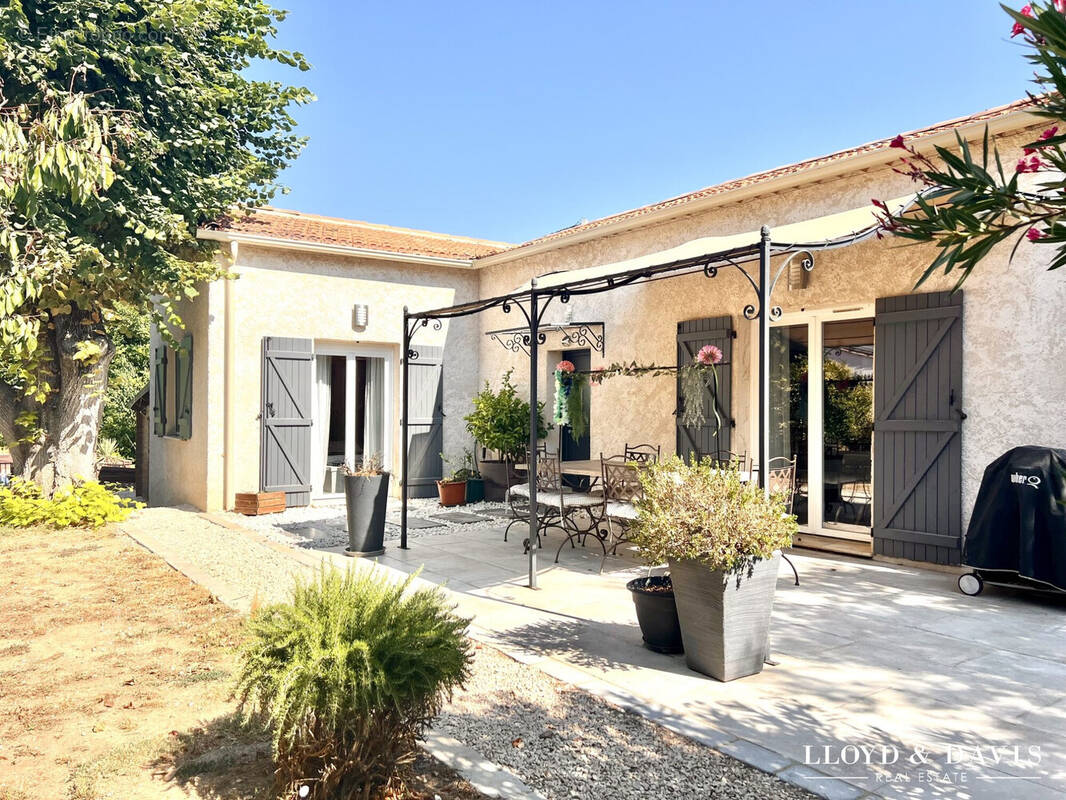 Maison à CALLIAN