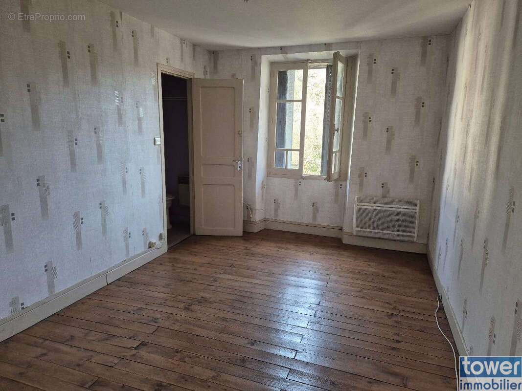 Appartement à VILLEFRANCHE-DE-ROUERGUE