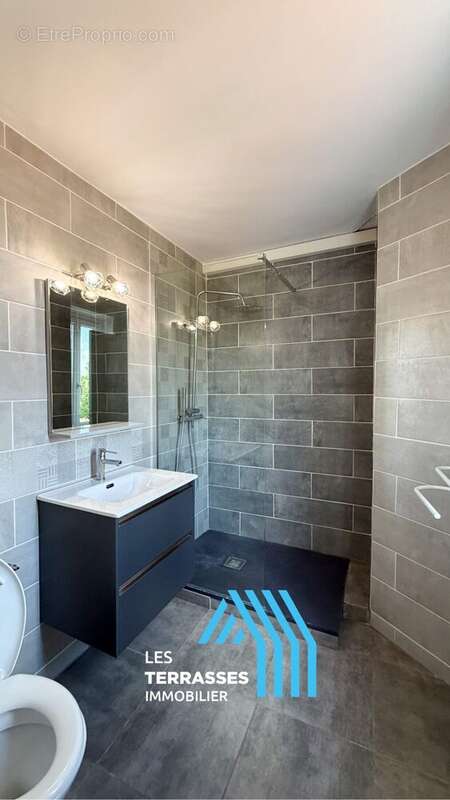 Appartement à MONTELIMAR
