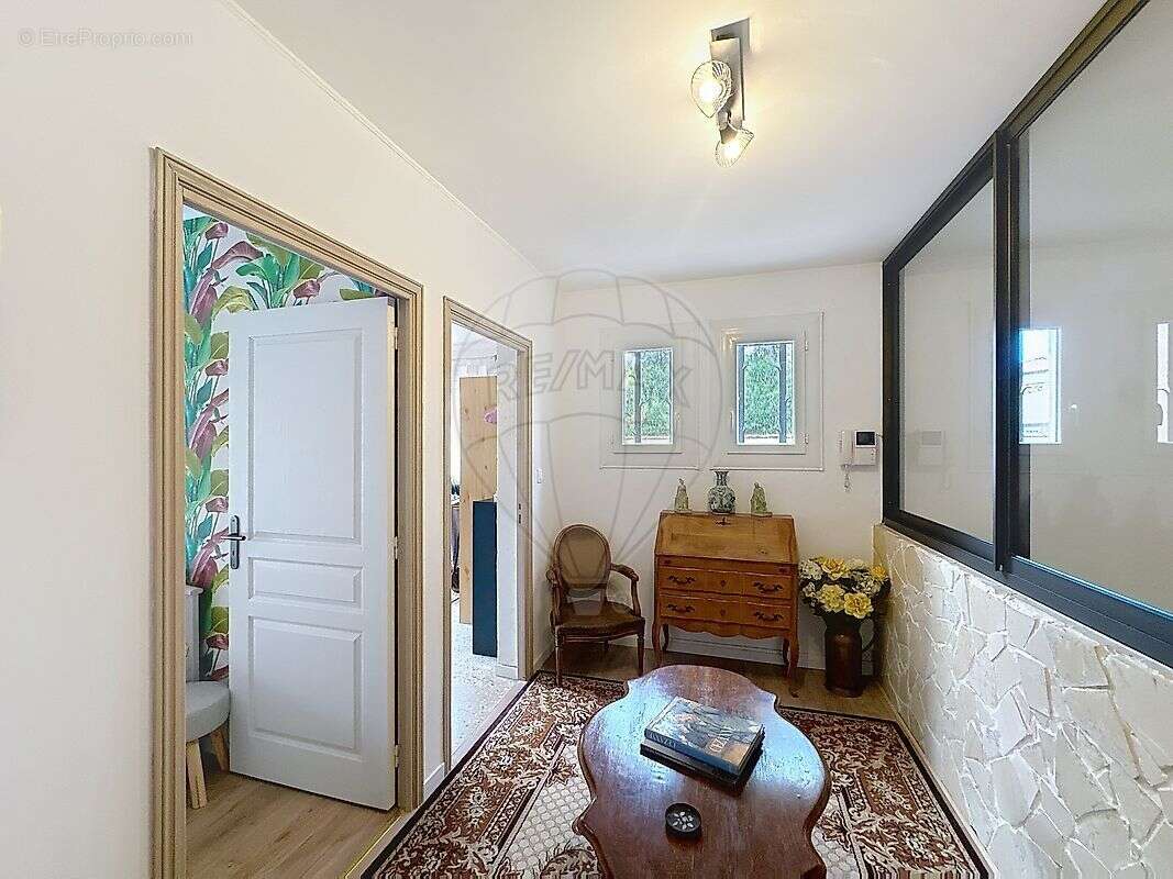 Maison à BAGNOLS-SUR-CEZE