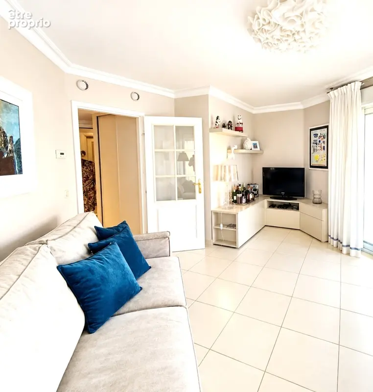 Appartement à vendre 2 pièces, terrase, cave et garage ANTIBES (06) - photo 6